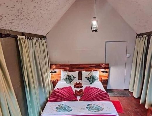 thebooking.lk